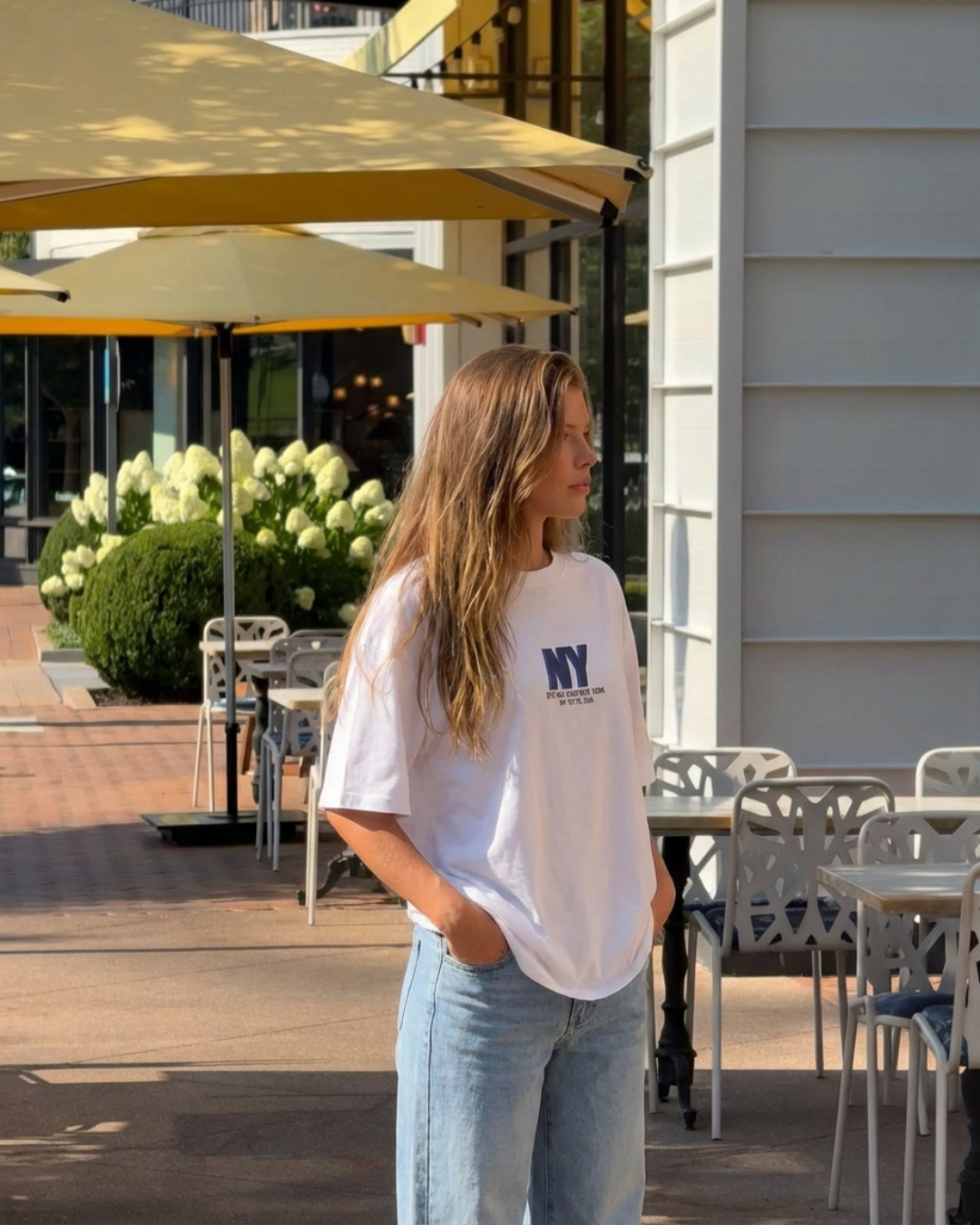 Mia | graphic tee