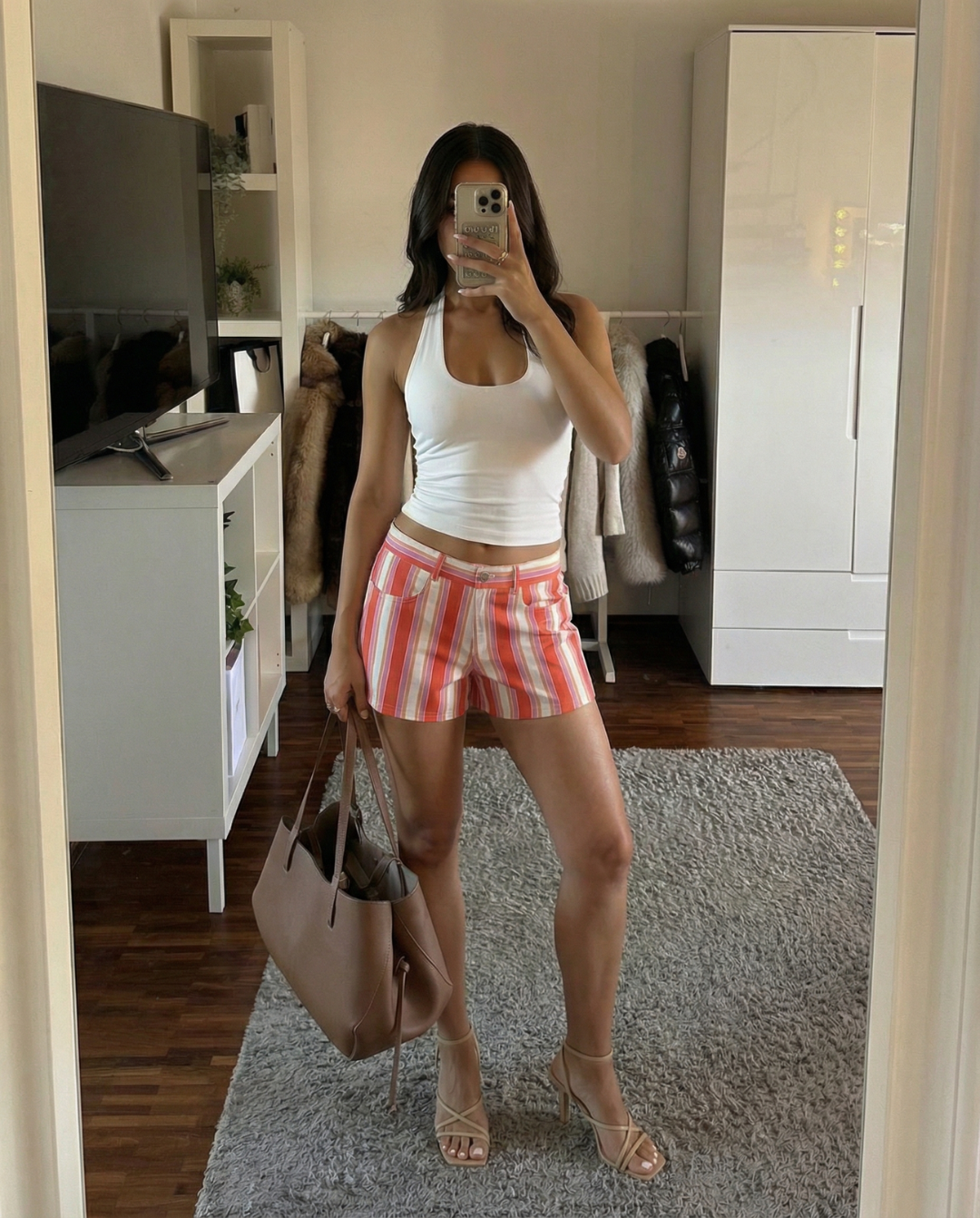 Nina | short shorts